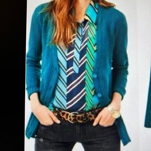 CAbi 3368 V Neck Cardigan Sweater with Snap Buttons. Size M. NWTGS.